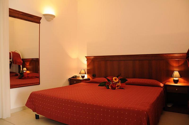 Agri Hotel Conte Salentino Sant Isidoro (Apulia) Exterior foto